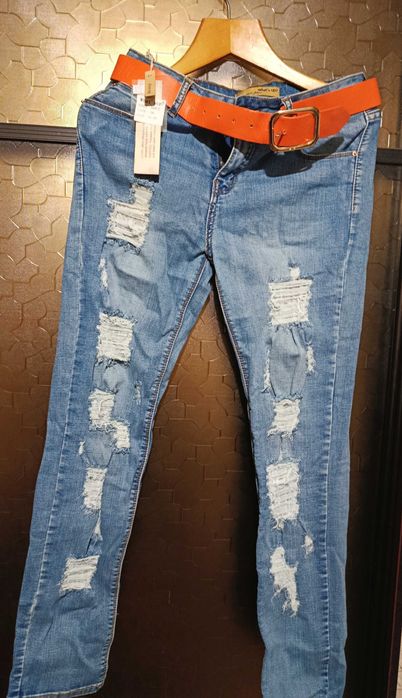 Продам женскую одежду