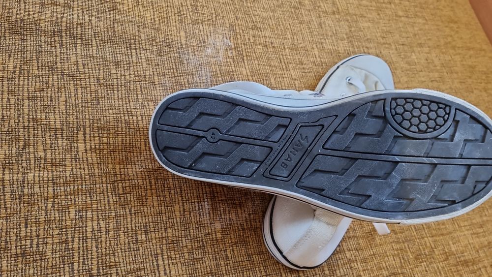 Продам кеды производства Пекин