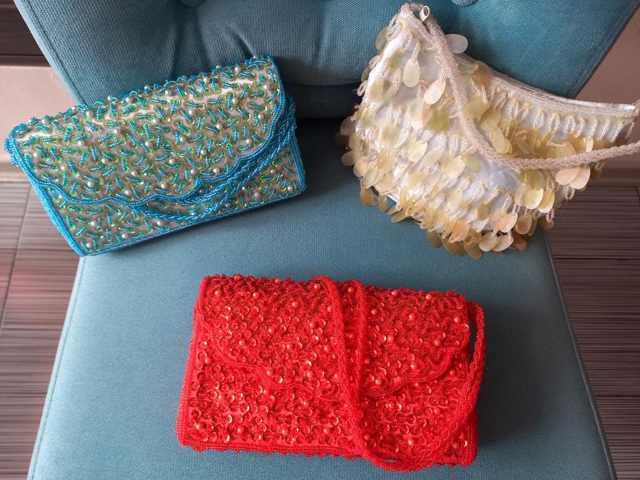 Продавам чисто нови дамски чанти