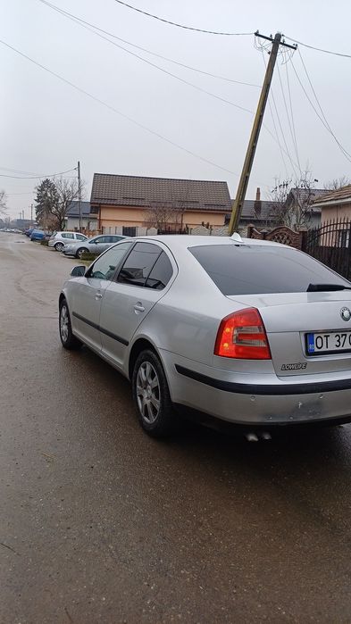 Vând scoda octavia 2