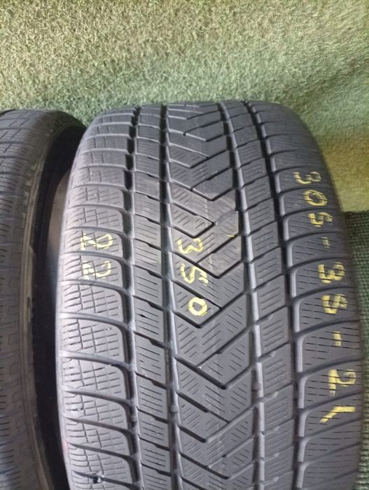 305 35 21 Pirelli m+s