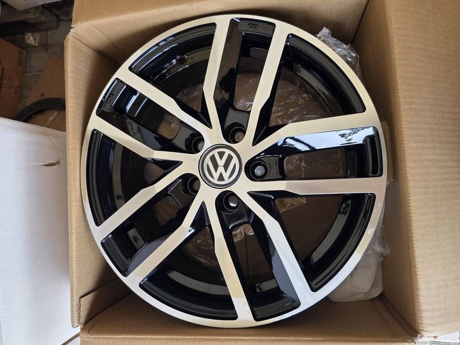 Jante de aliaj pentru vw pe 15 marca silver line  model  valencia