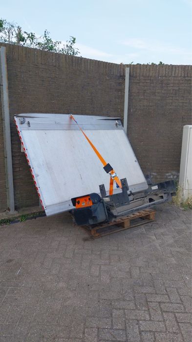 Lift, trapa,oblon hidraulic Dhollandia Sprinter,Master,Crafter 12 v