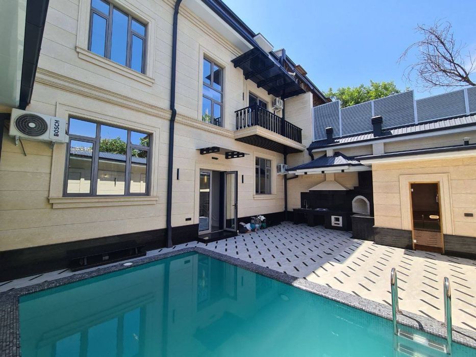 Ул. Циолковского  Дом 600 кв.м