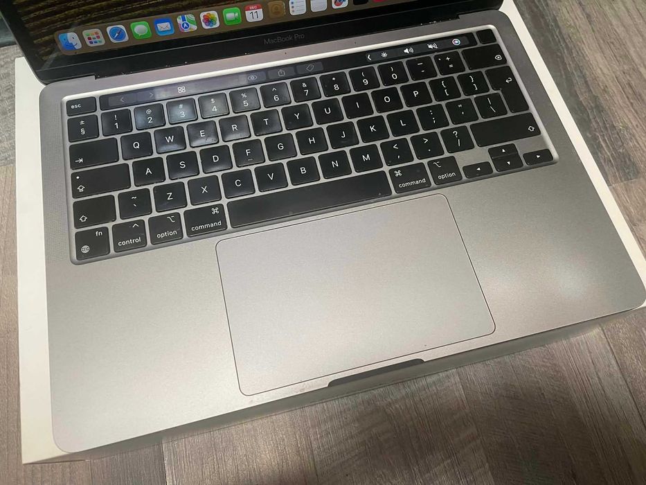 MacBook Pro M2 2022 13 inch Като нов