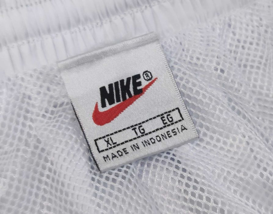 Pantaloni scurti Nike Swoosh White
