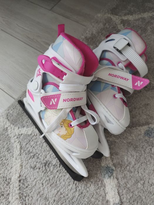 Продам коньки рр 26-31