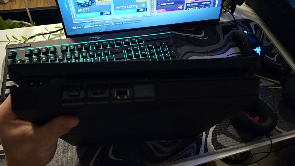 Ps4 slim 1tb Mentenanță făcută recent