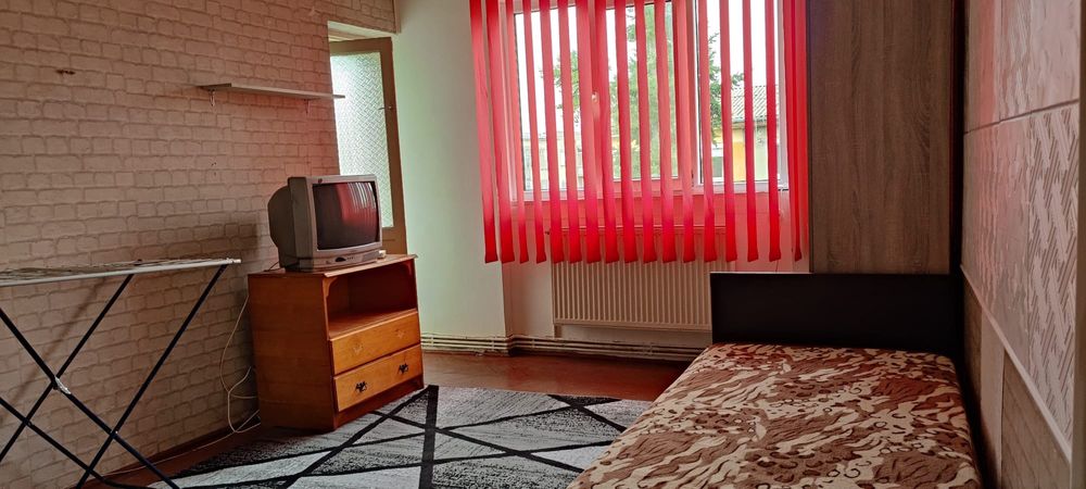Inchiriez apartament 2 camere