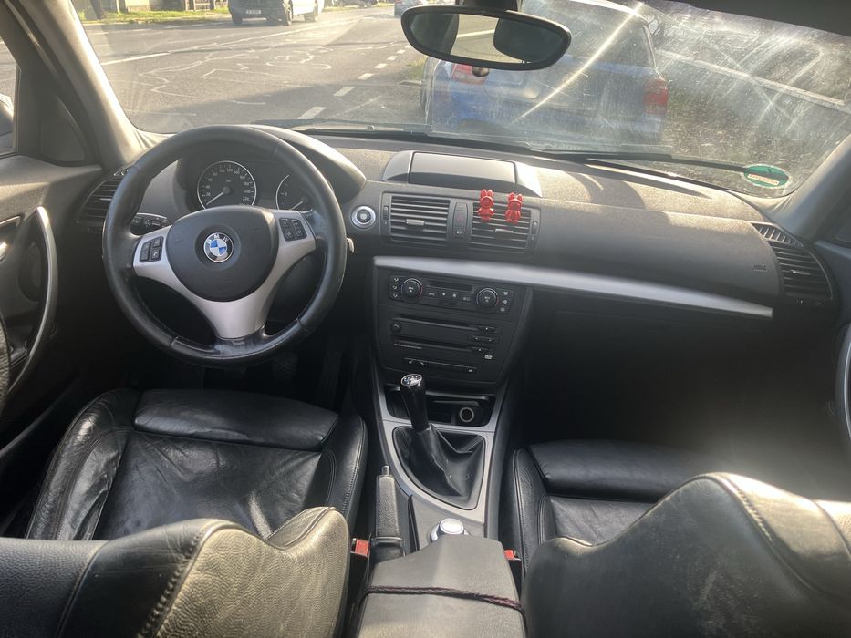 BMW seria 1 , e 87 , 120 d.