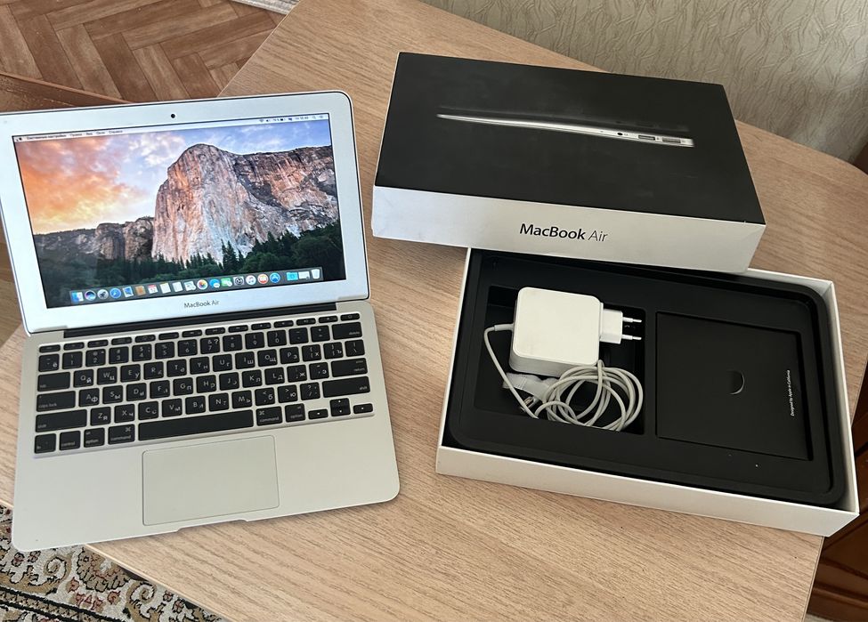 Ноутбук MakBook Air