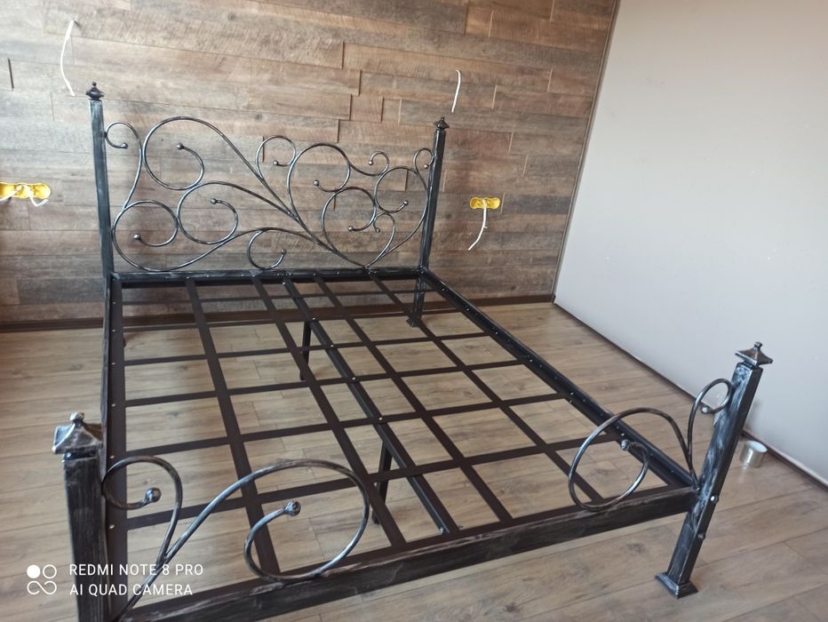 Спални ковано желязо