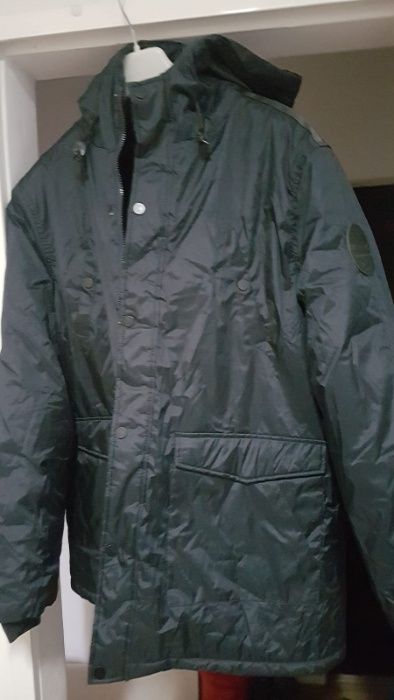 Geaca barbati noua, fermoar capse 7 buzunare groasa gluga guler inalt