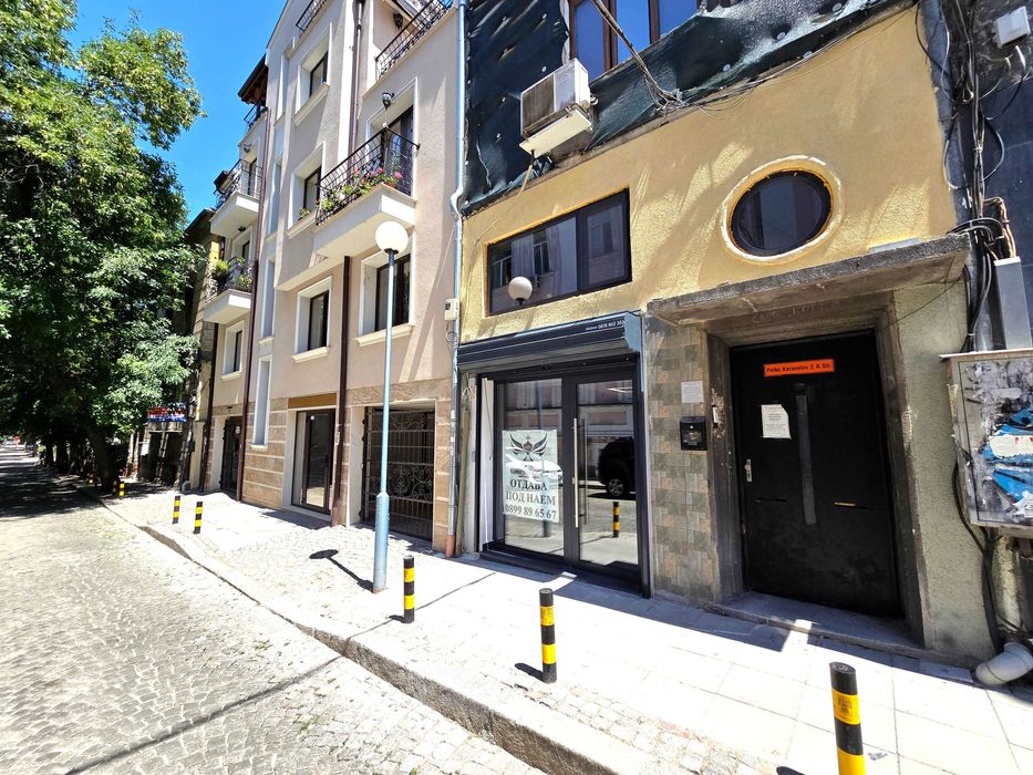 Продавам ново помещение, офис, студио, магазин 100кв. Пловдив център