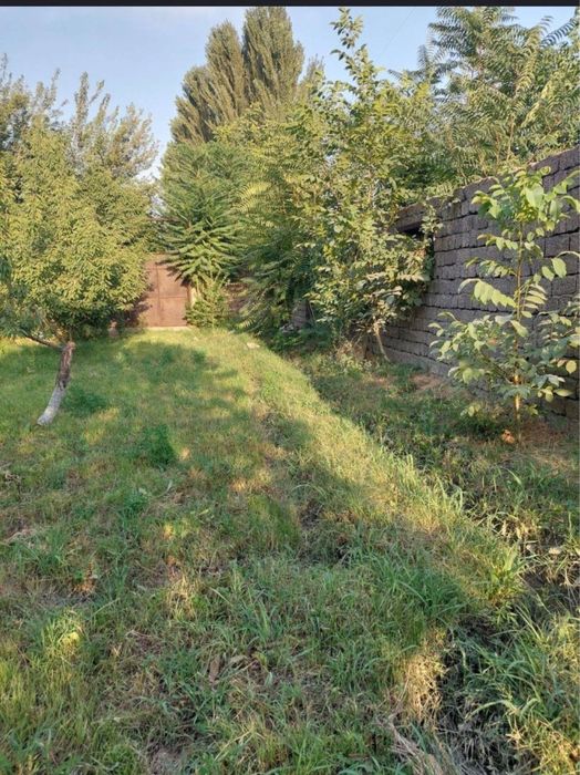 Срочно Охангарон шахрида кадастри бор ер сотилади