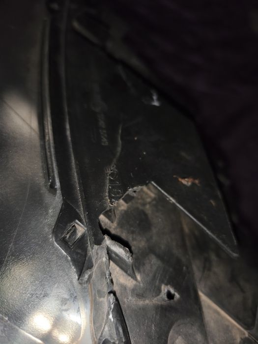 Far stanga VW Passat B6