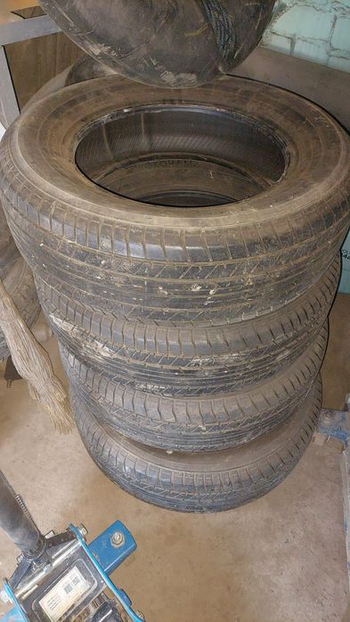 Продам летние шины 215/65 r16