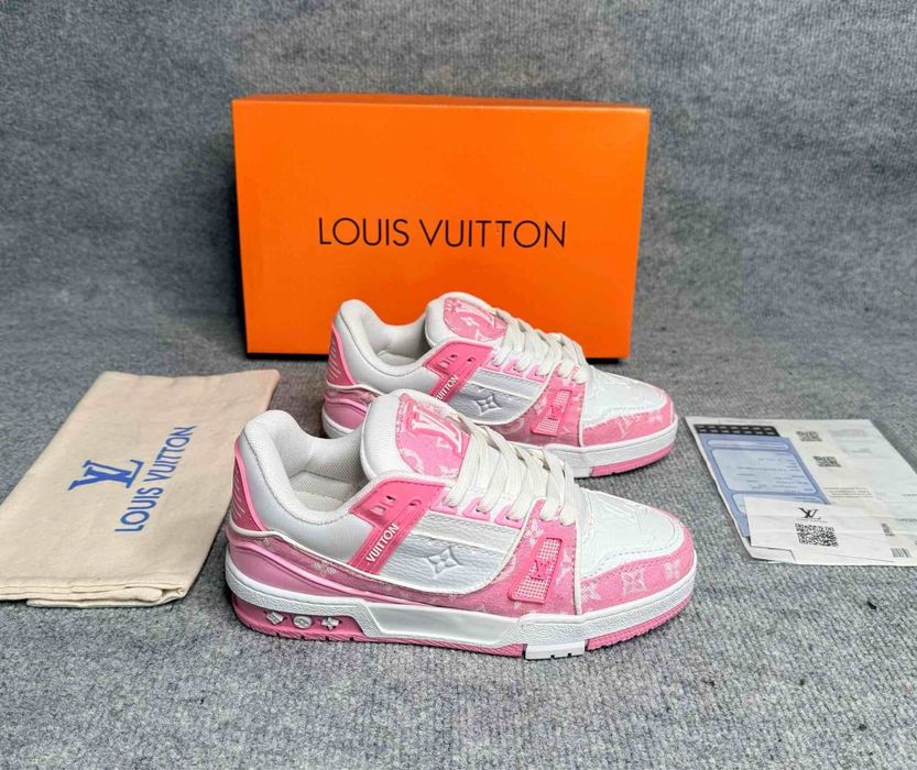 Louis Vuitton Roz *calitate premium*
