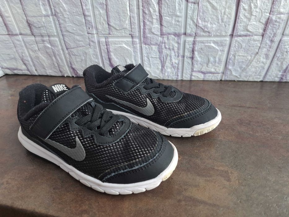 детски маратонки,кецове,спортни обувки Nike,29,5,найк,за момче