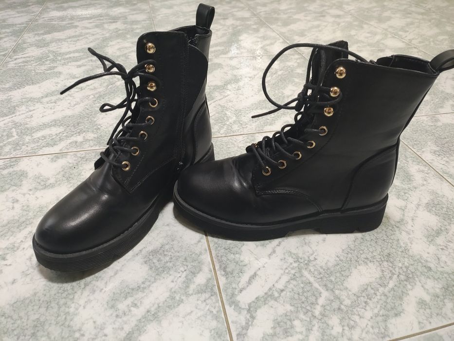 Боти от естествена кожа