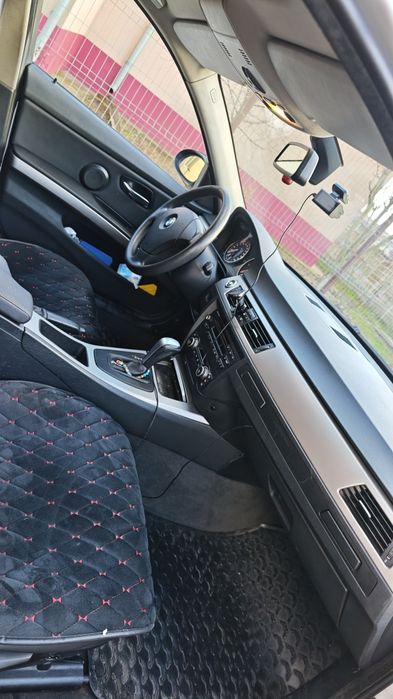 BMW e91 2008 177 CP