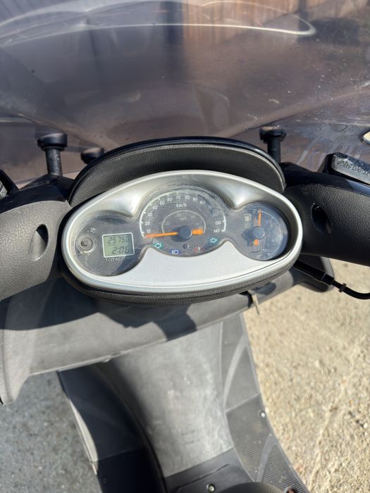 Scuter Yamaha MBK 125 cc