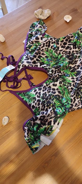 Цели бански костюми