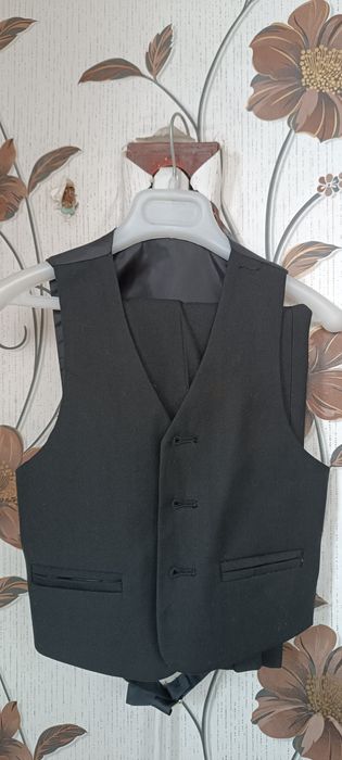 Детски костюм в син цвят