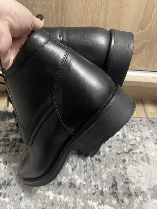 Ghete barbati de piele marimea 42,o purtare