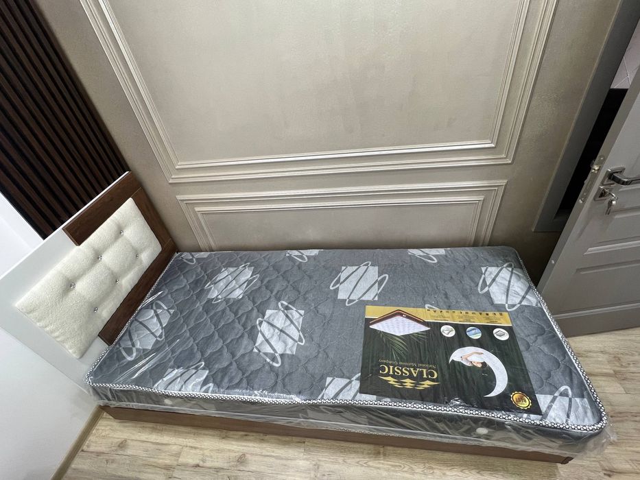 Мебель деьская кровать с матрасом все новое