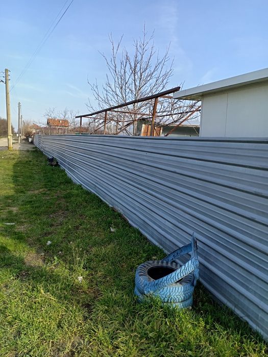 Къща + 2 Магазина