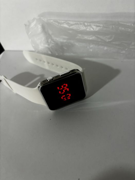 Set ceas femei / batbati cu btatara / ceas digital