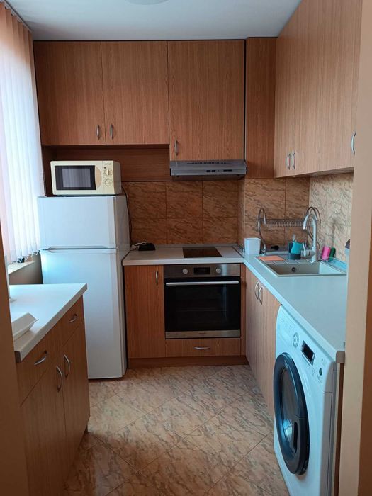 Дава се под наем Двустаен апартамент в София, Обеля - 55 кв.м за 488.58 € - Снимка #2