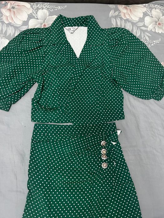 Платье шикарное для дам