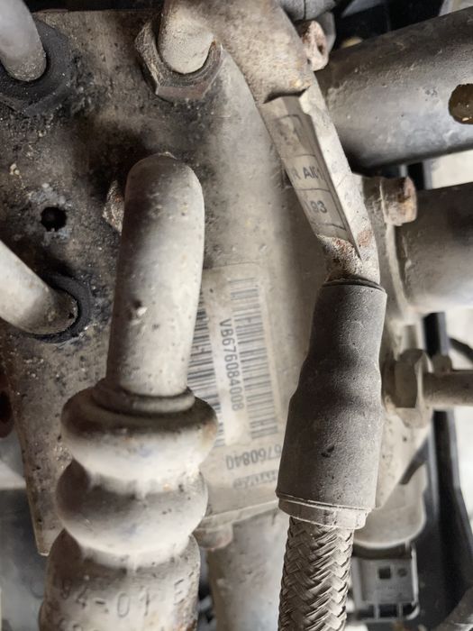 Pompa dynamic drive BMW e60 e63 e64 seria 5 6 7 suspensie hidraulica