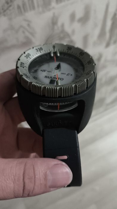 Suunto компас.             .