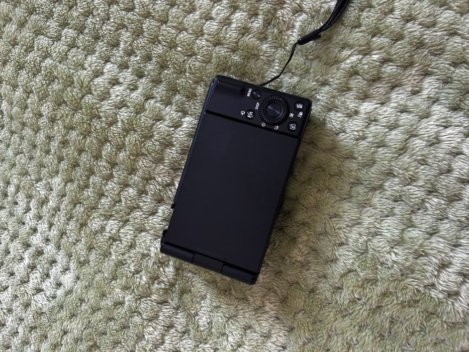 Sony zv1-f.