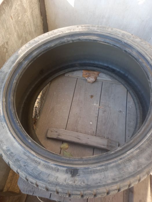 Покрышка  215/45 R17 Nokian