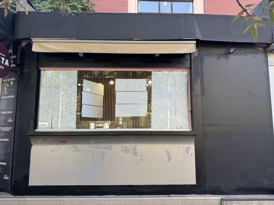 Cedez chiria spatiu comercial trafic incredibil