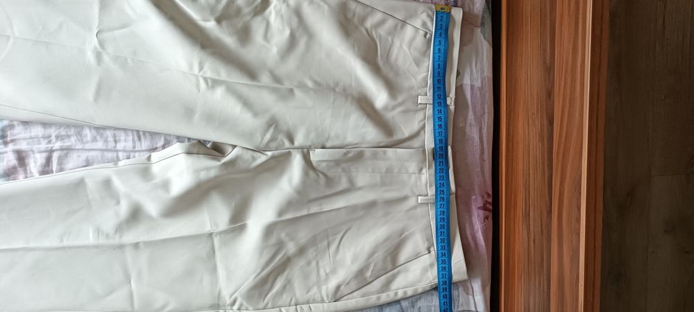 Нов бежов елегантен панталон – модерен модел