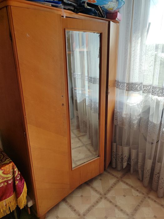 Отдам бесплатно шкафы