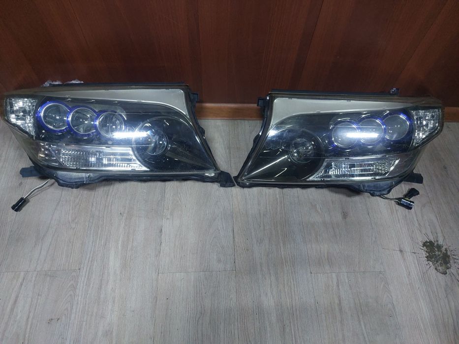 Фары Land cruiser 200