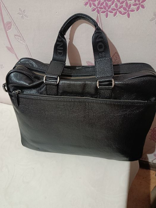 Продается портфель.