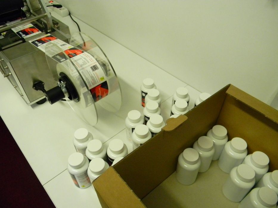 Masina etichetare semiautomata