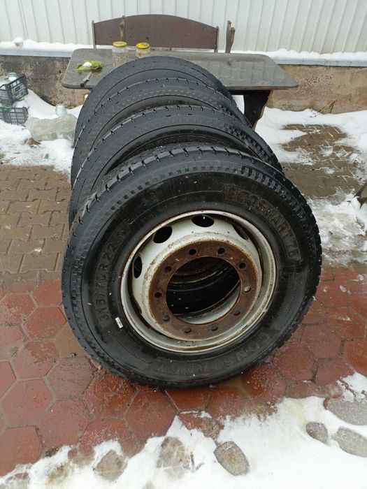 Продам резину без дисков