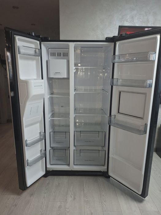 Хладилник  с две врати