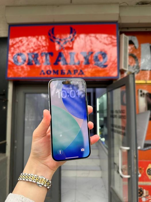 iPhone 15 Память: 128gb