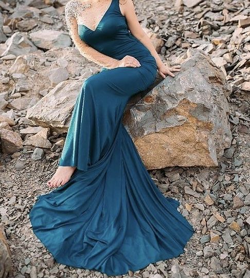 Продам вечернее платье tarik ediz б/у