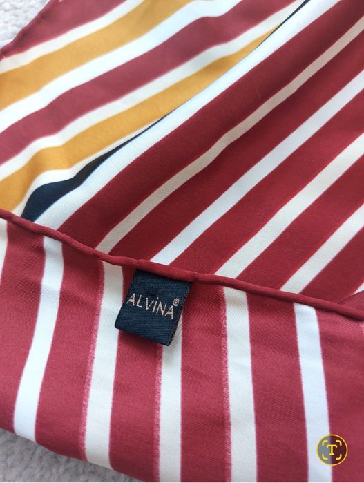 Копринен шал, нов