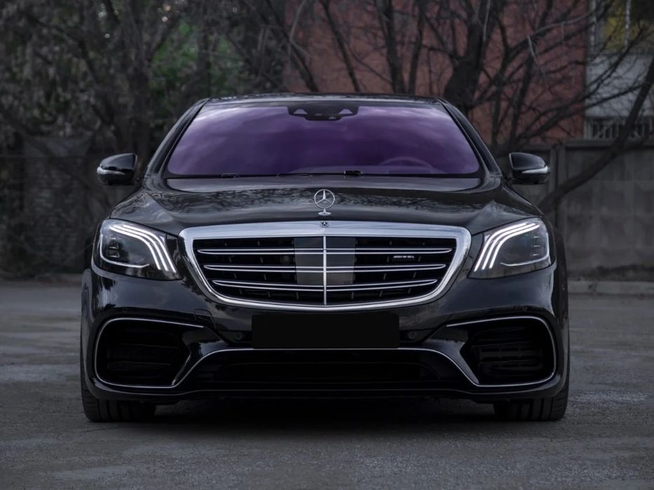 Решётка радиатора мерседес w222 ,s класс AMG